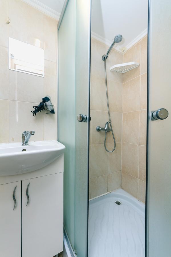 Small Room Near Independence Square Kiew Exterior foto